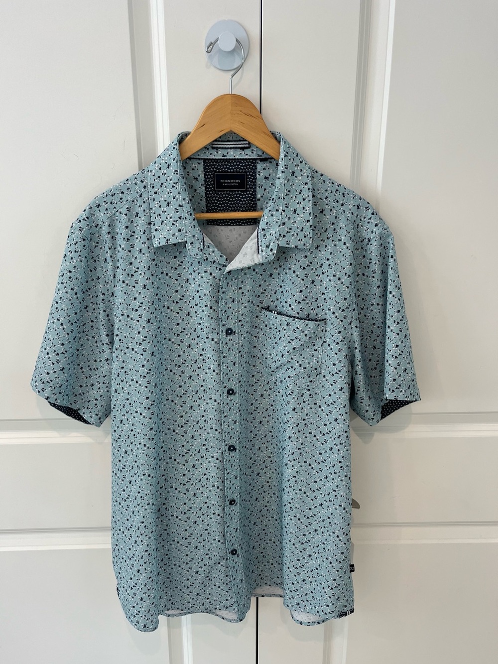 7 Diamonds men’s XL Freedom Train 4 Way stretch short sleeve button down shirt
